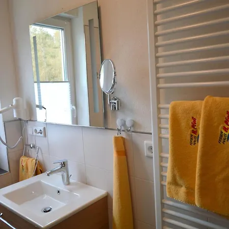 Pfeil * Nieder-Werbe