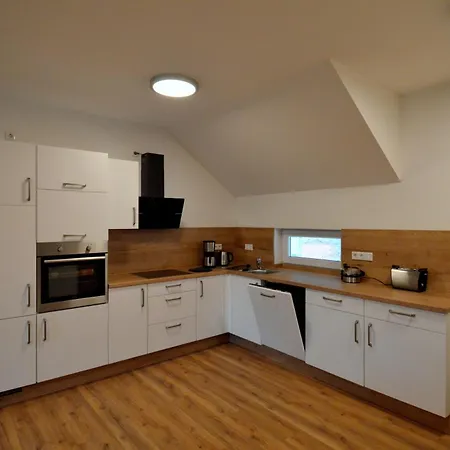 Pfeil Apartment Nieder-Werbe