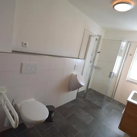 Apartment Pfeil Nieder-Werbe